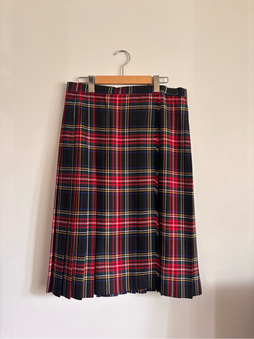 Red plaid skirt kilt size 14